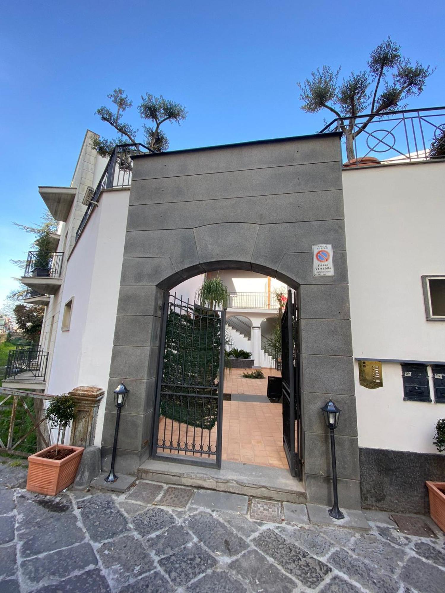 Zara Palace - Ariosto Scafati Kültér fotó